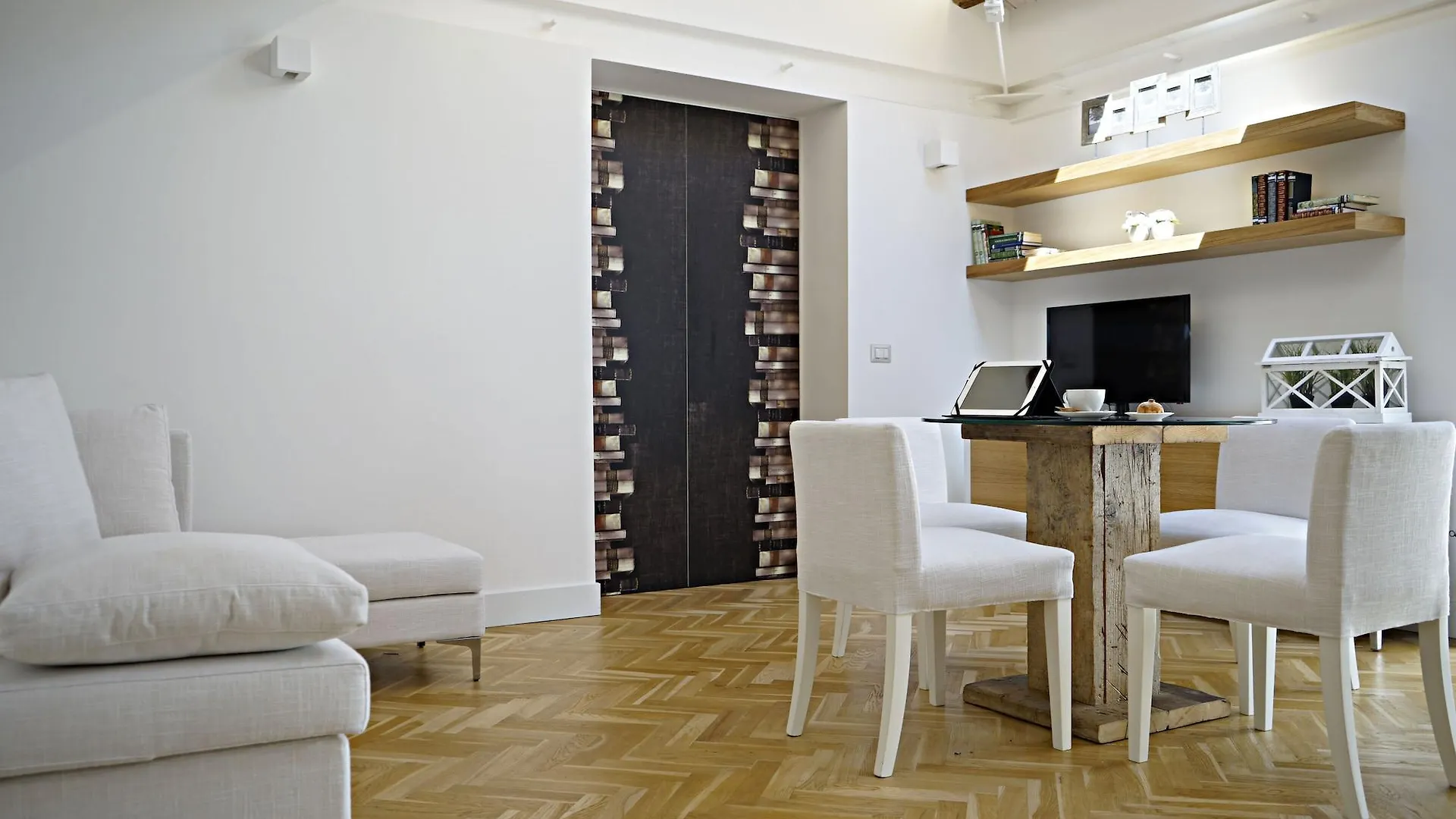 Ferrini Home - Via Monte Sant'Agata Catania 0*,